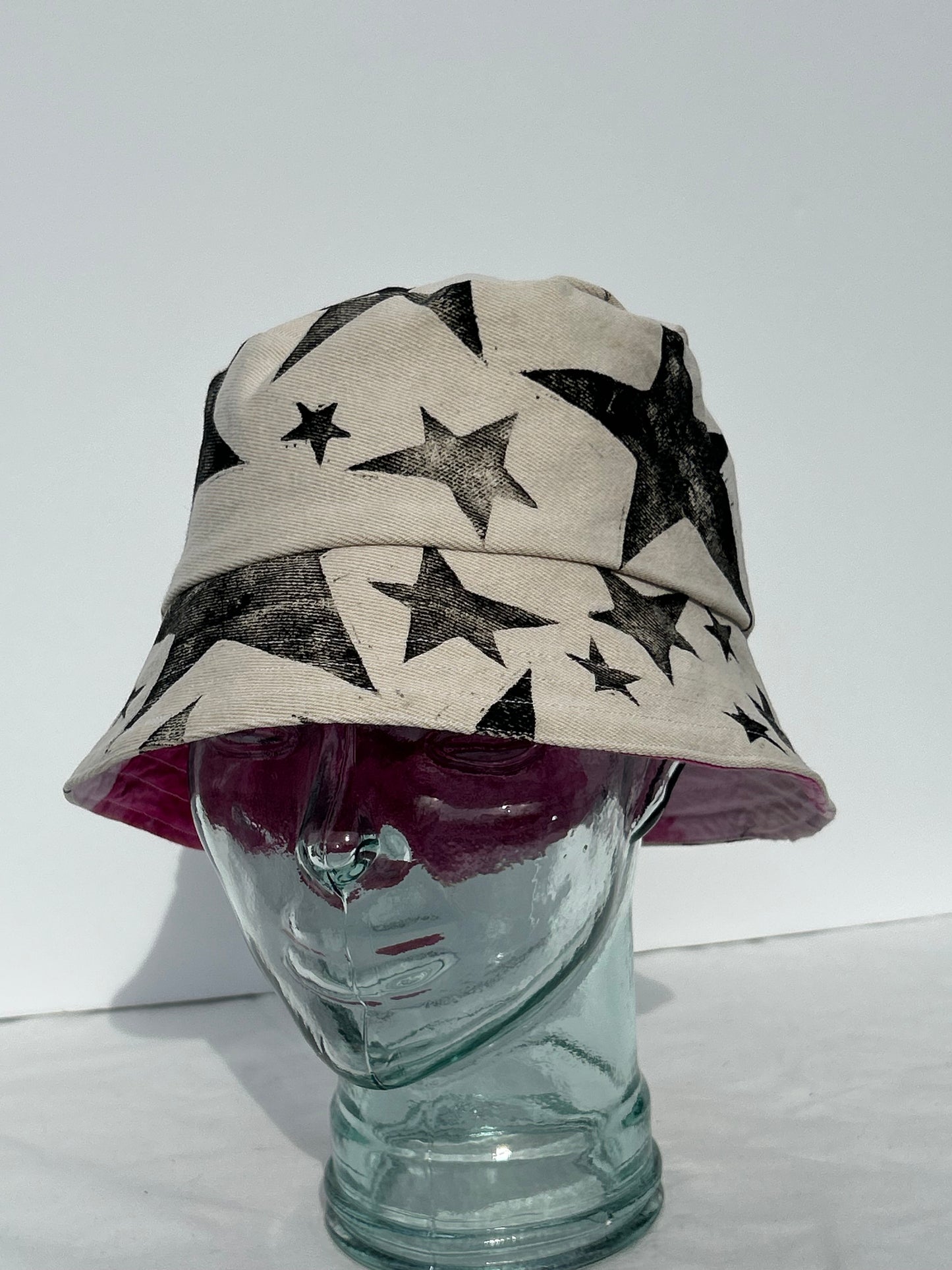 Handmade Reversible Bucket Hat - Medium Beige stars and Pink Ice Dye