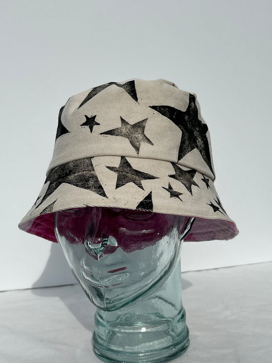 Handmade Reversible Bucket Hat - Medium Beige stars and Pink Ice Dye